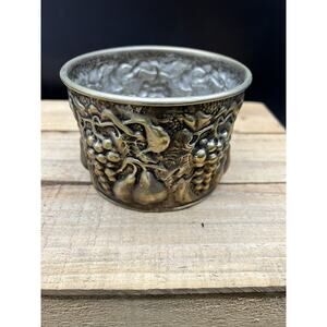 Vintage EL De Uberti Italy Repousse Silverplate Wine Bottle Coaster Grapes Pears